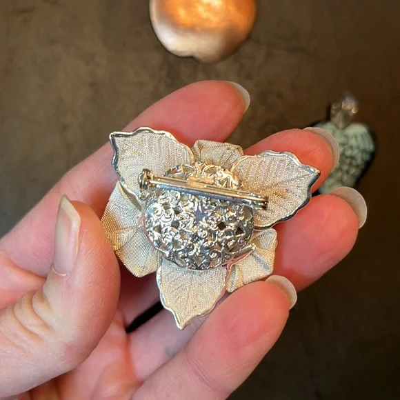 Perfect condition 2 brooches and one pendent - Picture 12 of 13